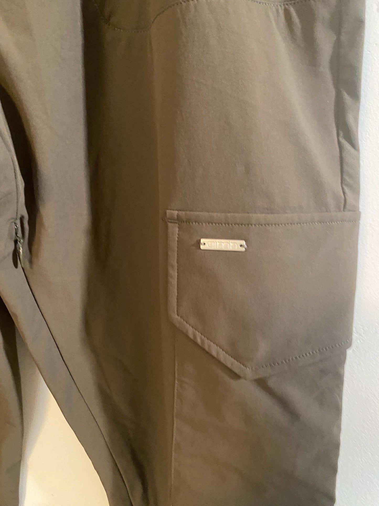 Aim’n Khaki Cargo Pants